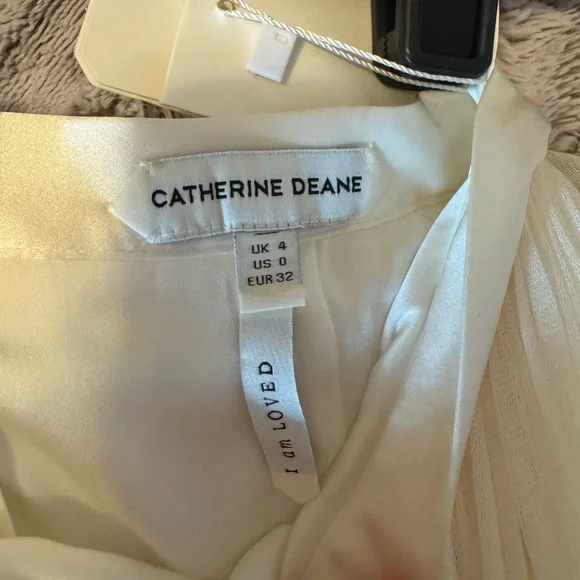 Catherine Deane Anika Skirt. NWT. Size US 0. Color oyster/ivory. Wedding